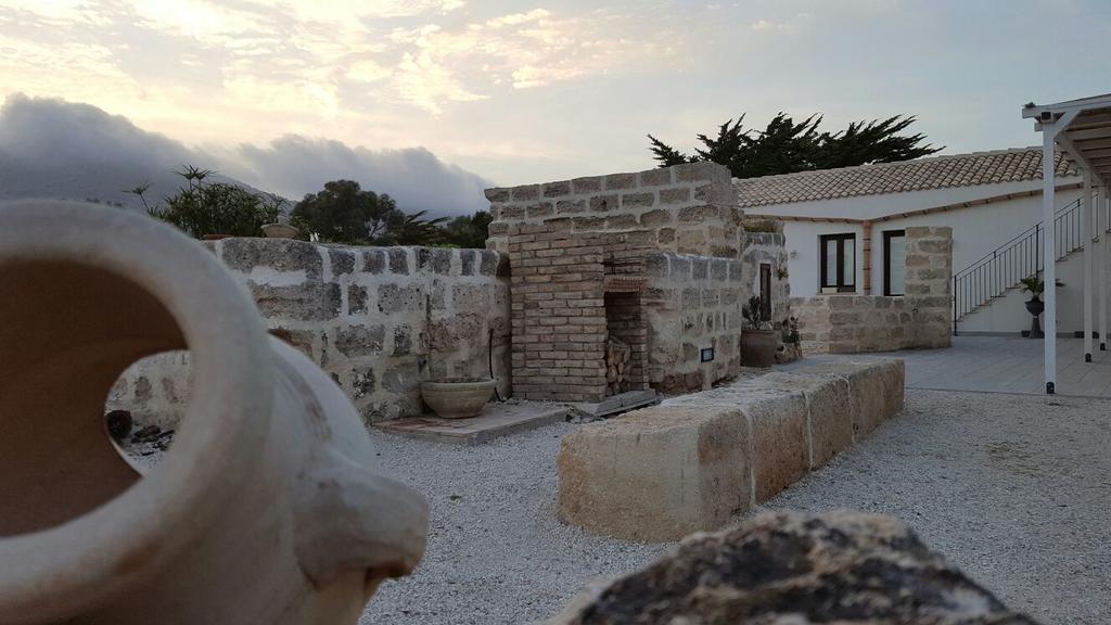 Casa Vacanze Senia Del Rais Фавиняна Екстериор снимка